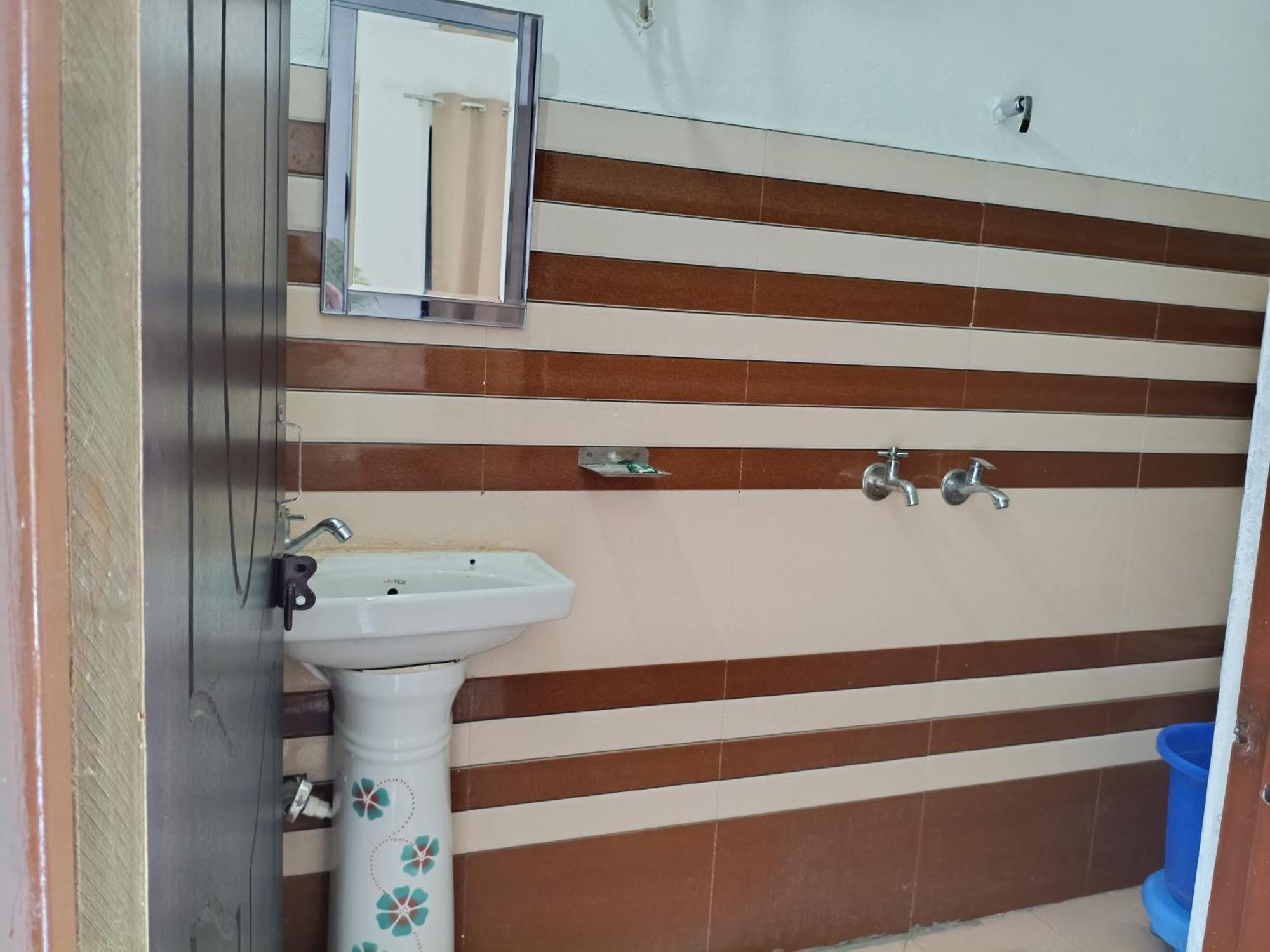 Ukhimath Mayur Homestay מראה חיצוני תמונה